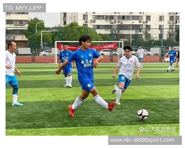 足球对接踢技巧解析与实战应用提升你的球场表现与团队配合能力 足球对接踢技巧解析与实战应用提升你的球场表现与团队配合能力